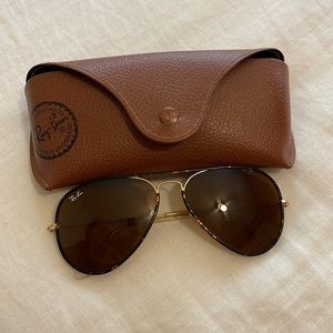 Ray ban Aviator sunglasses